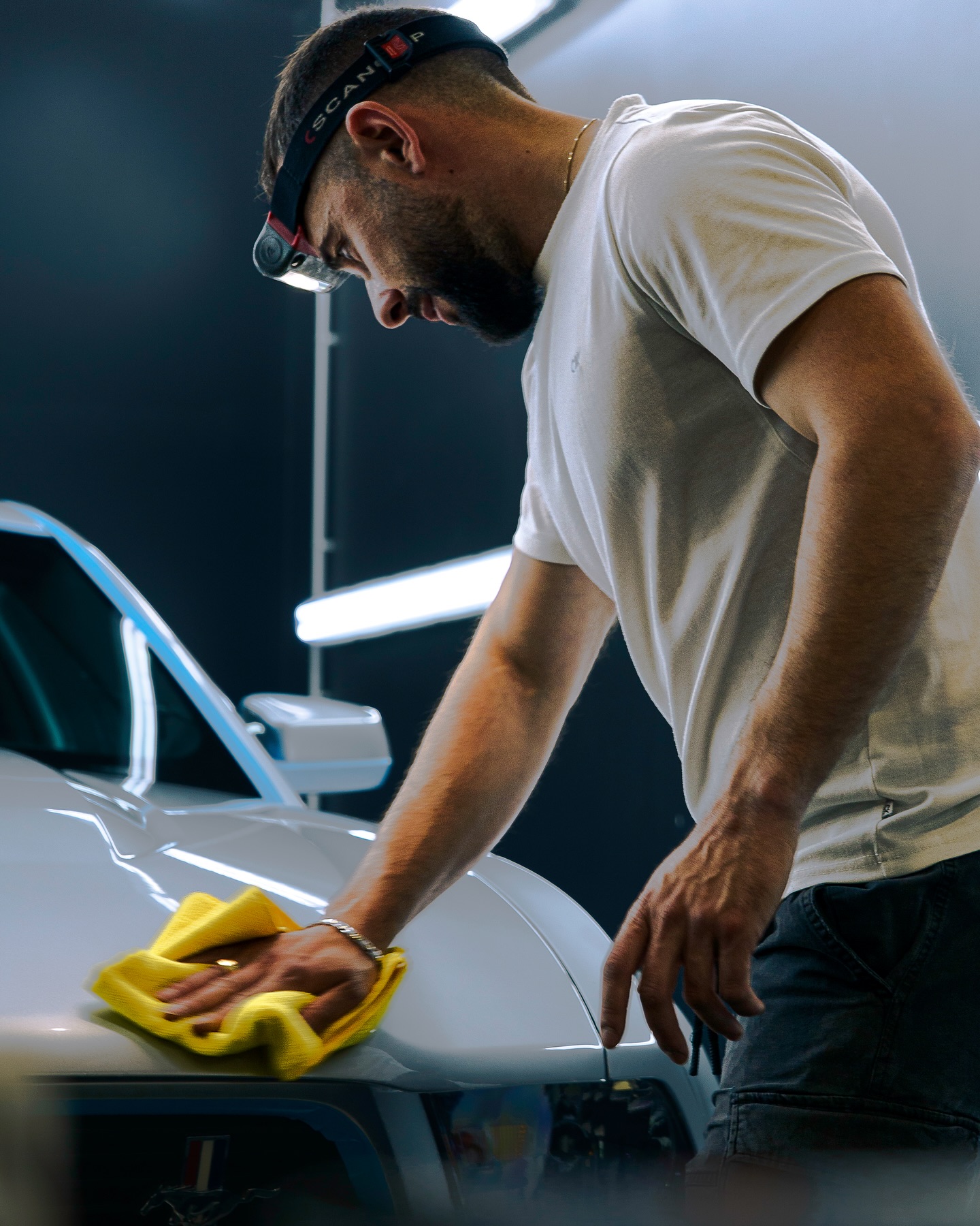 Travail automobile haut de gamme FULL EXCELLENCE DETAILING